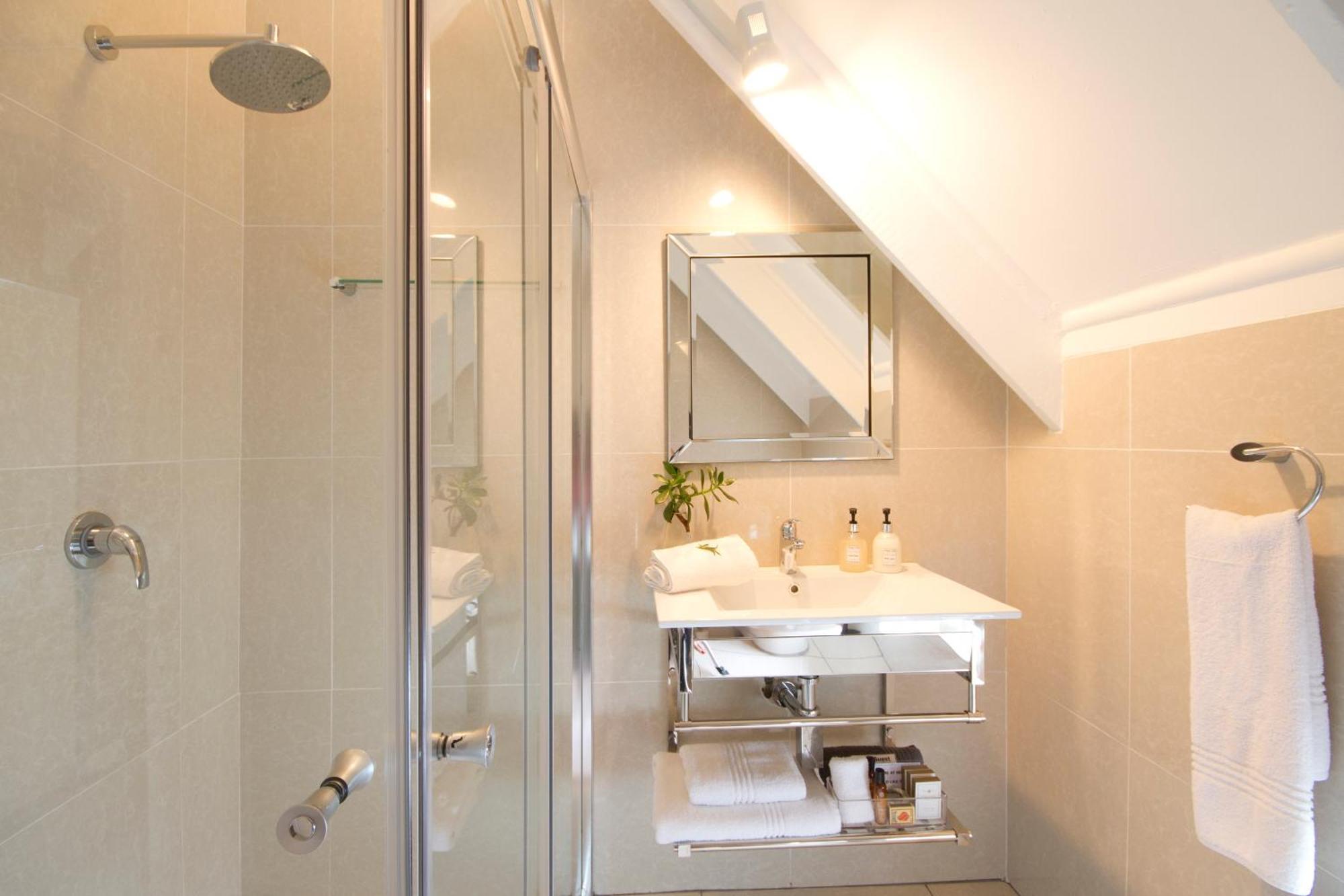Loerie'S Call Guesthouse Mbombela Екстер'єр фото