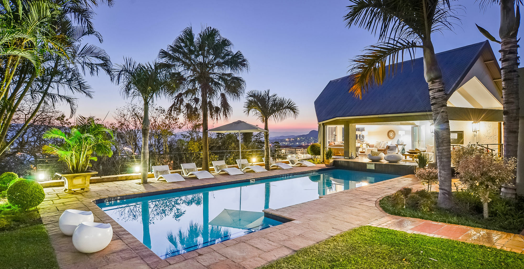 Loerie'S Call Guesthouse Mbombela Екстер'єр фото